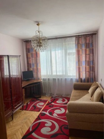 Продаж квартири, вул. Наукова - фото 1