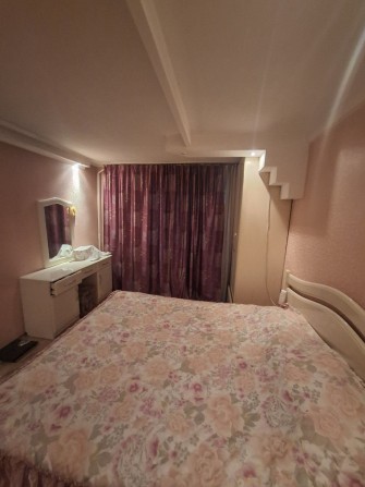 Продам 3 к. квартиру,  Центр - фото 1