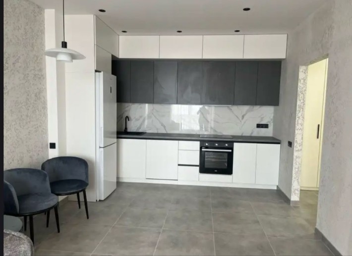 Продам 3 х ком квартиру с ремонтом ЖК Аржанова - фото 1