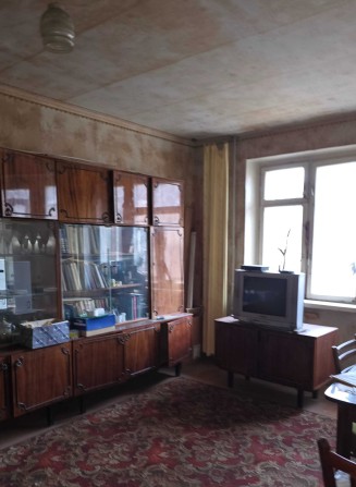 Продам двухкомнатную квартиру возле парка " Зеленый гай" - фото 1