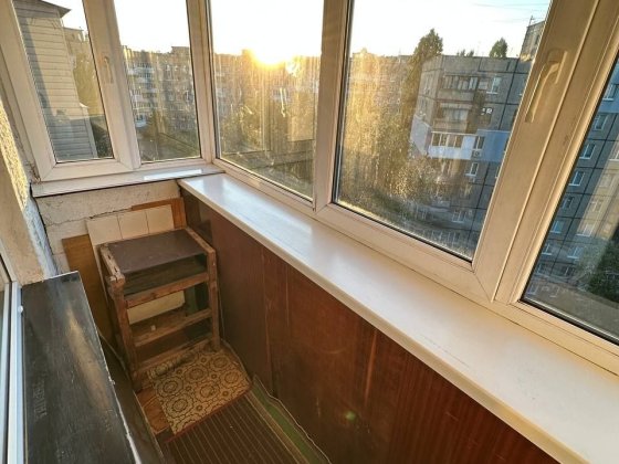 Продам 2 кімнатну квартиру ж/м Перемога,  Набережна( Macdonald's) Днепр