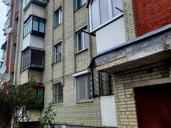 Продаж 2 кімнати по вул.Багряного Львів