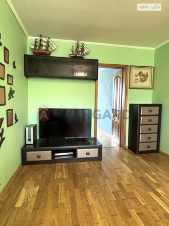 Продається 3-кімн квартира вул.Наукова - фото 1