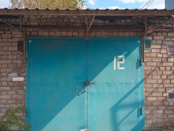Гараж на Черной горе Запоріжжя