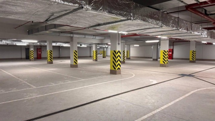 Продам паркинг в ЖК 4 Сезона (217-005) - фото 1