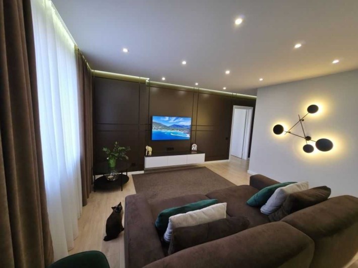 ЖК Счастливый, 3к шикарная квартира. Дизайнерский ремонт - фото 1