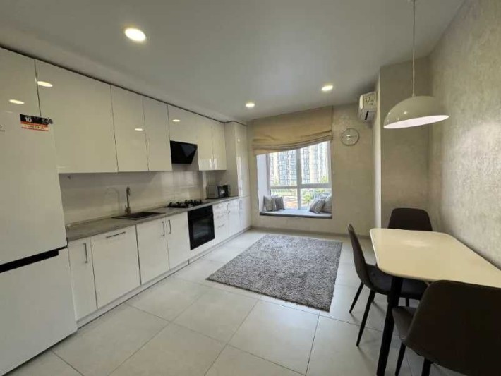 Продам 2к квартиру Ривер Парк с ремонтом - фото 1