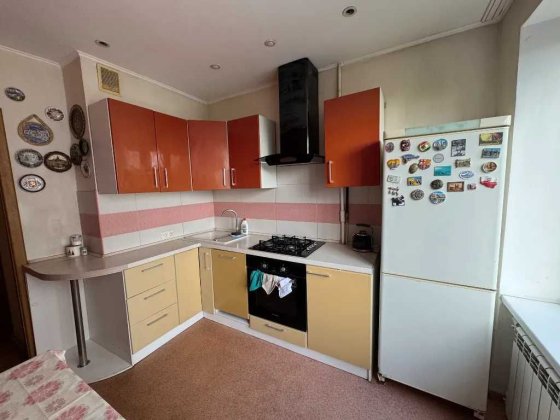 Продаж 4к квартири вул.Ніла Армстронга (Казакова) парк ім. Ю. Гагаріна Днепр