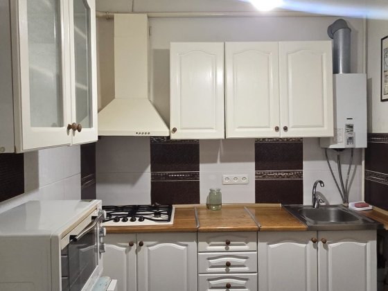 Квартира з ремонтом біля ТЦ Україна Запорожье