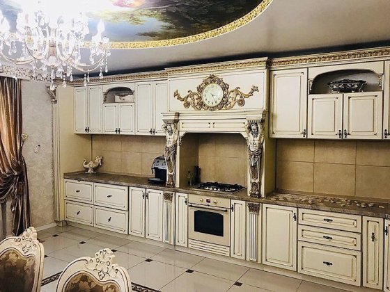 Продаю шикарную квартиру в центре Николаев