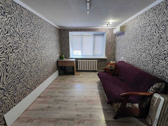 ПРОДАМ 1-но кімнатну квартиру 8800у.е по вул.Космічна, ул. Космическая Запоріжжя