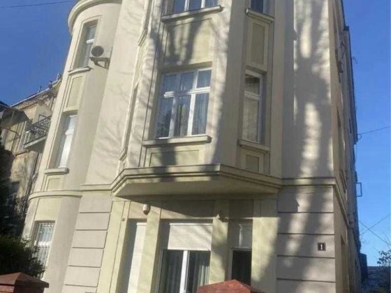 Продаж дворівневої квартири по вул. Кардинала Гузара( Льва Толстого) Львов