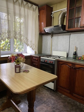 продам 2х комнатную квартиру ул. Краснова /пл. Толбухина - фото 1