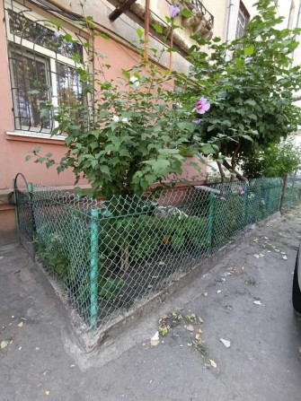 В продаже двухкомнатная квартира. - фото 1