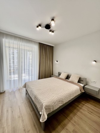 Продаж квартири в малоповерховій новобудові з дизайнерстким ремонтом - фото 1