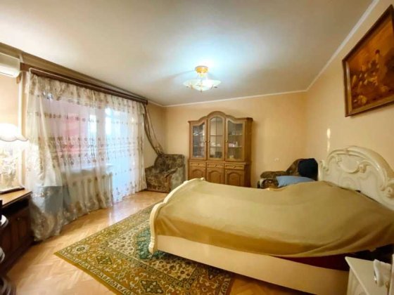 Продаю простору 3к. квартиру в центрі міста,вул. 6-та Слобідська. ц6 Николаев