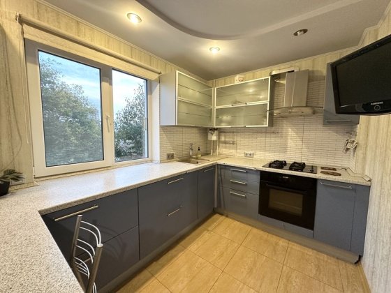 Продаж 3-к квартири в районі Площі Свободи