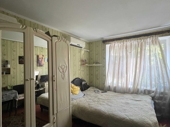 Продам Кімнату, ВЕЛИКУ, 2-й поверх, з меблями і технікою Полтава