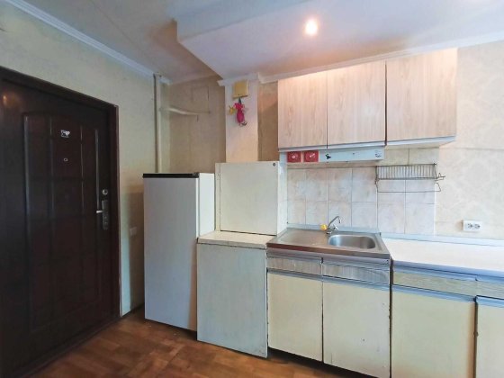 Продаж охайної кімнати 12.2 м2 в гуртожитку по Івана Мазепи, р-н КСК. Чернігів