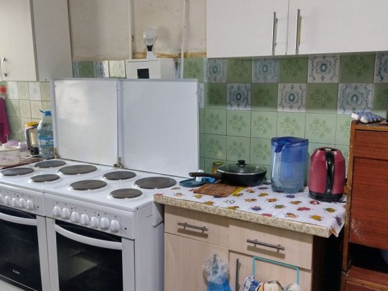 Продам 2 комнаты в общежитии Воскресенка ,Стальского 26,м.Черниговская Киев