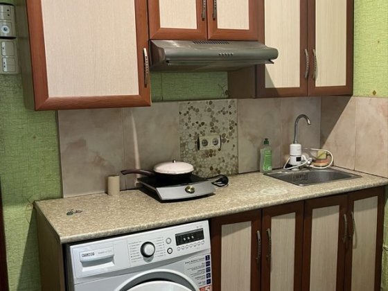 Продам велику кімнату 17.7м2 у гуртожитку. Чернигов