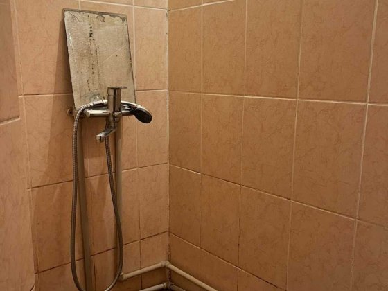 Велика кімната 18 кв.м. С\В на 2 кімнати Житомир