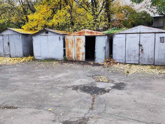Продам гараж пров. Чугуївський, 19а, метро Берестейська Київ