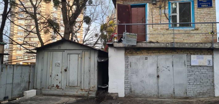 Гараж продаж в районі Лукянівки - фото 1