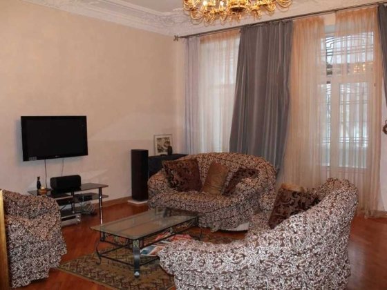 Бельгийка 2х.ком возле Музкомедии 102м двухсторон, 2 балкона с камином Одесса