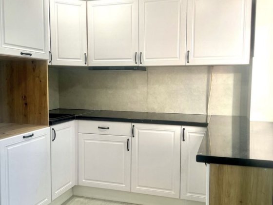 Гарна квартира з новим ремонтом. Ніхто не жив. Меблі залишаються Кропивницкий