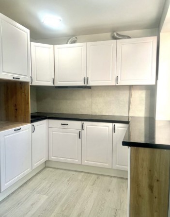 Гарна квартира з новим ремонтом. Ніхто не жив. Меблі залишаються - фото 1