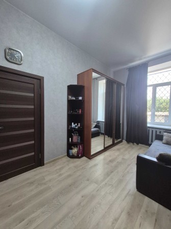 Продам 2к.кв. 44м.кв.метро Вокзальна/Центр ринок вул.Залізнична 1а - фото 1