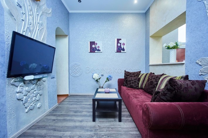 Квартира с балконом и видом на город в центре Одессы. - фото 1