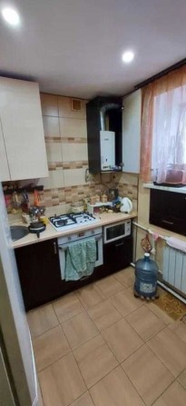 Продам 3 к. кв з кап. ремонтом Баварія (Бавария) - фото 1