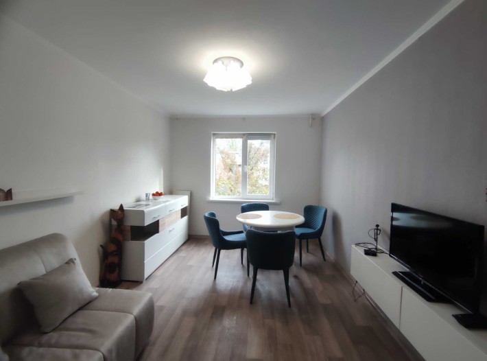 Продаж трикімнатної квартири . Площа Перемоги. Сертифікат. - фото 1