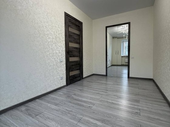 Продам 2-кімнатну квартиру в центрі Кропивницкий