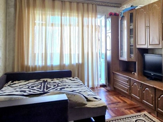 Продам 3-комн "чешку" на Бородинском. Р-н "Континента" Запорожье