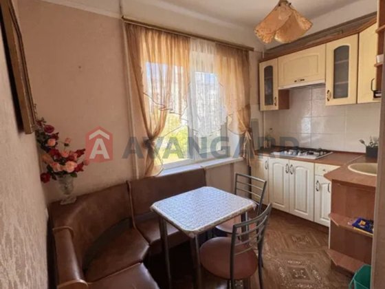 Продам двокімнатну квартиру у Космічному мікрорайон Запорожье