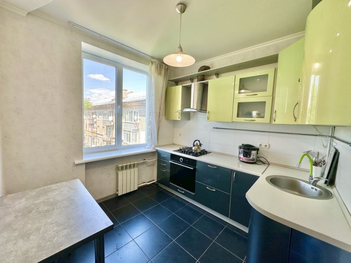 Продаж 3-к квартири в районі площі Маяковського - фото 1