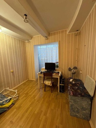 Продам простору 3-кімнатну квартиру на Кримському бульварі ! - фото 1