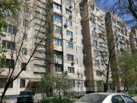 2-комнатная квартира в центре Таирова район площади Независимости