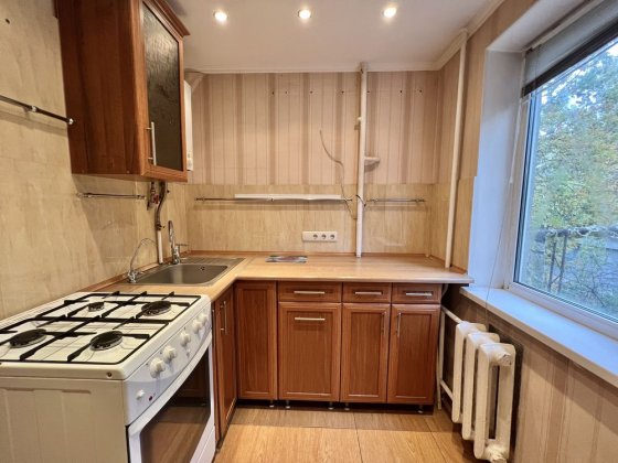 Продаю 2 кімнатну квартиру Театральна Пр. Богоявленський Миколаїв