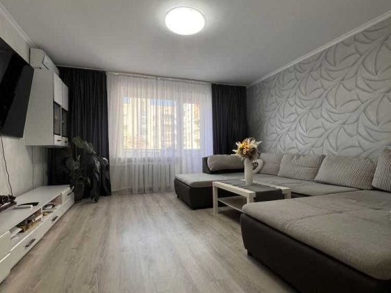 Продаж 4-кімнатної квартири 84м2 вул. Мазепи Шевченківський район Львів