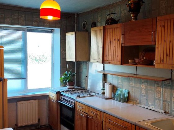 Продам 3 кімнатну квартиру по вул Кропивницького Кропивницкий