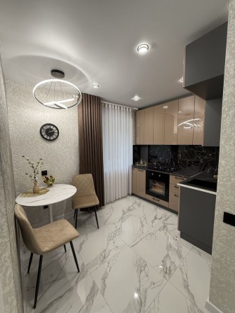 Стильна квартира з новим ремонтом , район Типографії ! - фото 1