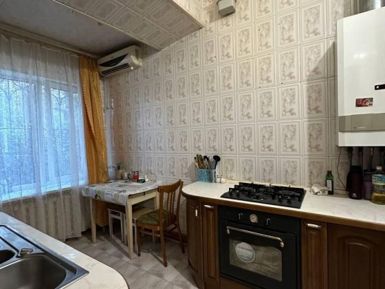 Продам 3-комн квартиру возле Музкомедии, ул. Ясная (3-203-029) Одесса