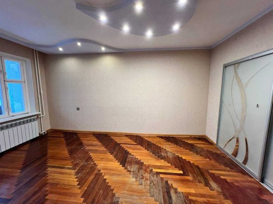 Продам 2-х комнатную квартиру ул. Водограйная Запорожье