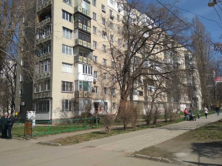 2-комнатная квартира в кирпичном доме в центре Таирова на Глушко - фото 1