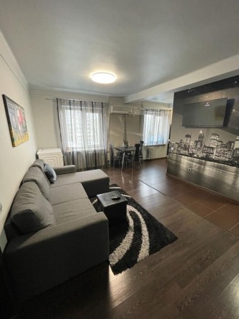 Двокімнатна на Шкільній чекає на нового власника - фото 1