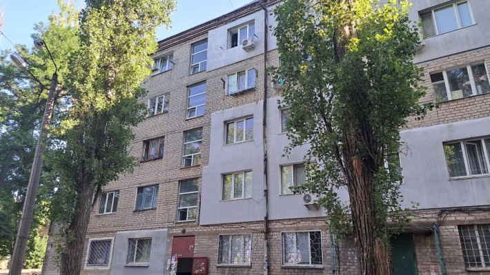 Срочно! Продаю Комнату в общежитии на Космонавтов 110 - фото 1